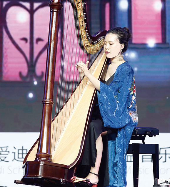   Luo Xiaowei, 2015 Graduate, Berklee College of Music  